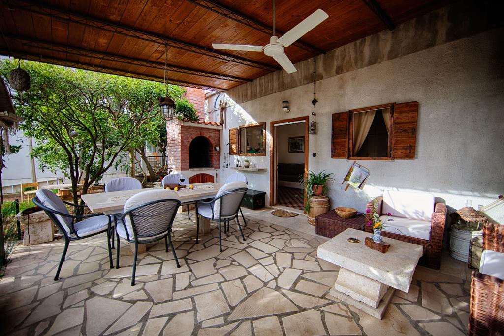 Villa Kamenica Komiza Room photo